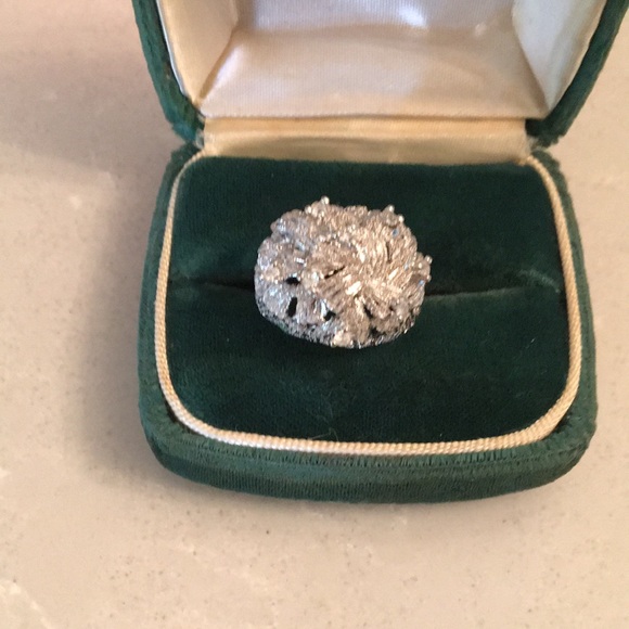 White gold plated vintage ring with 8 genuine diamonds - Picture 7 of 8
